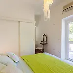 Heritage Dvori With Garden, Free Parking Next To Sea Beautiful Location Apartment Dubrovnik