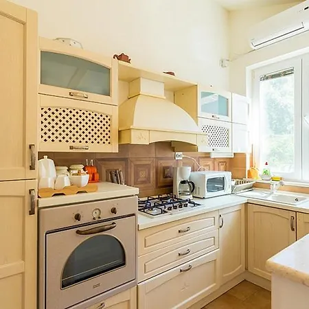 Heritage Dvori With Garden, Free Parking Next To Sea Beautiful Location Apartamento *